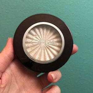 Almost new - Ofra Glazed Donut Highlighter